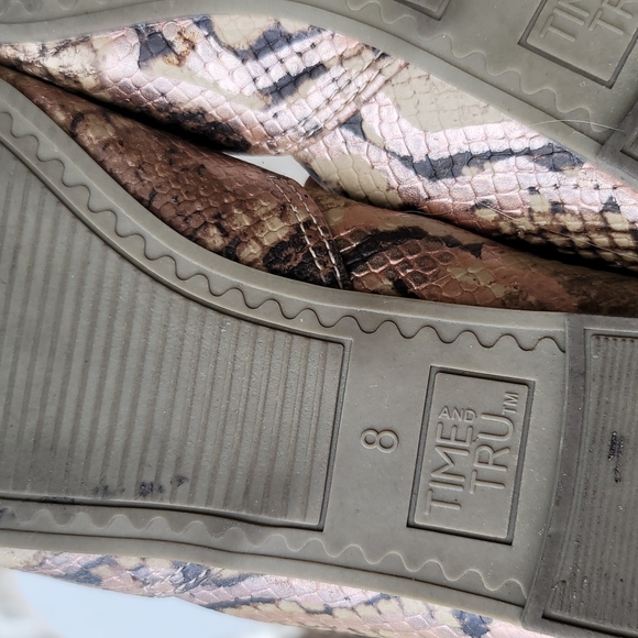 snakeskin - Picture 8 of 12